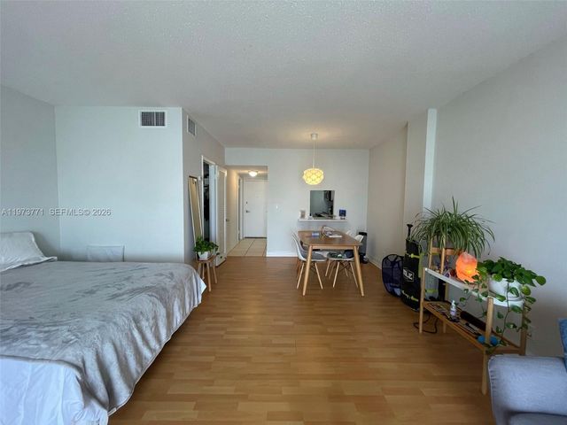 1455 N Treasure Dr 6D, North Bay Village, FL 33141