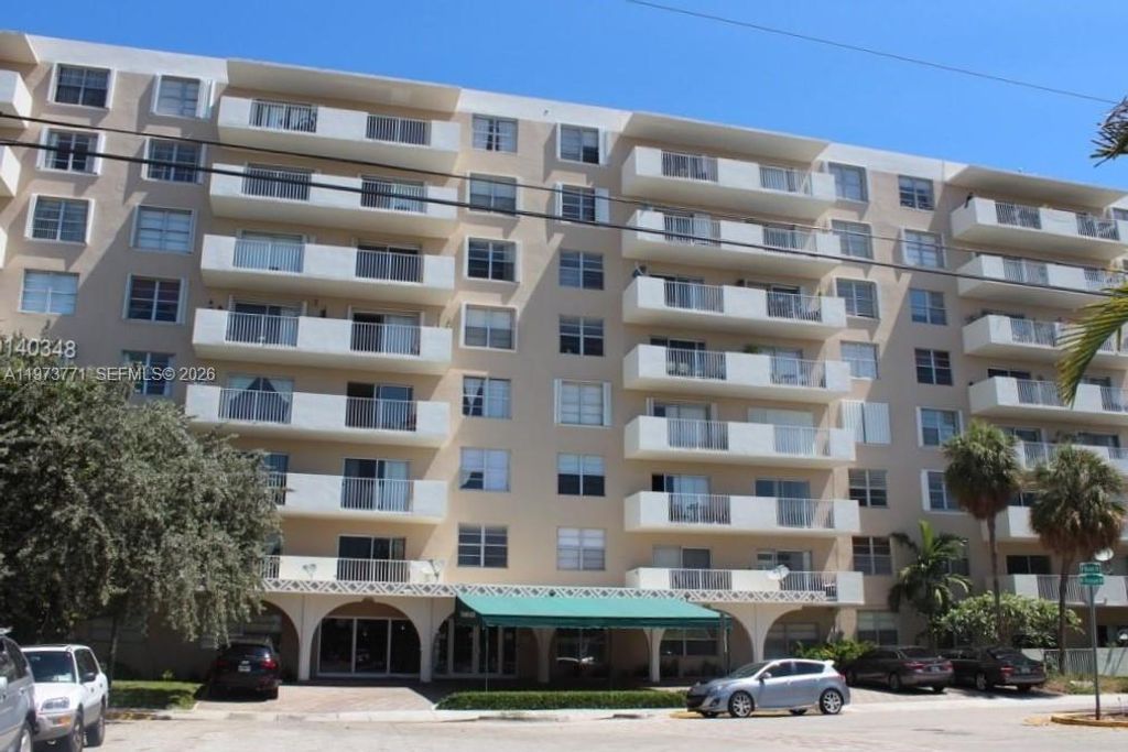 1455 N Treasure Dr 6D, North Bay Village, FL 33141