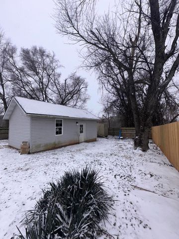 1105 S Overhill Avenue, Springfield, MO 65802