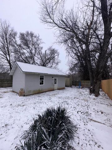 1105 S Overhill Avenue, Springfield, MO 65802