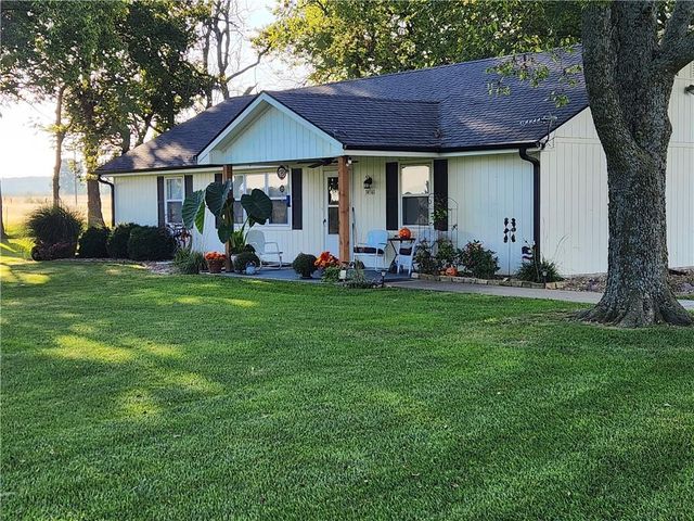 34361 W 363rd Street, Osawatomie, KS 66064