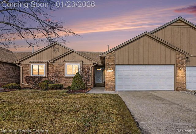 16725 Kyla Drive, Clinton Charter Township, MI 48038