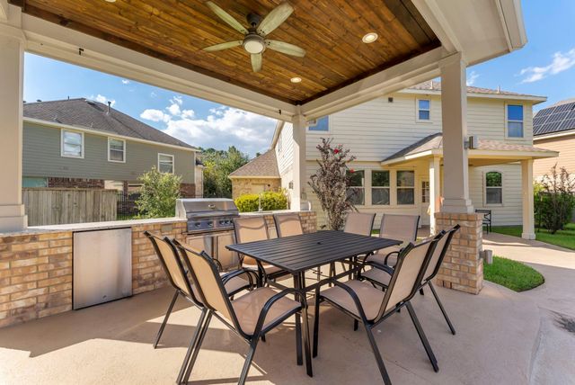 119 Wood Drake Place, Tomball, TX 77375