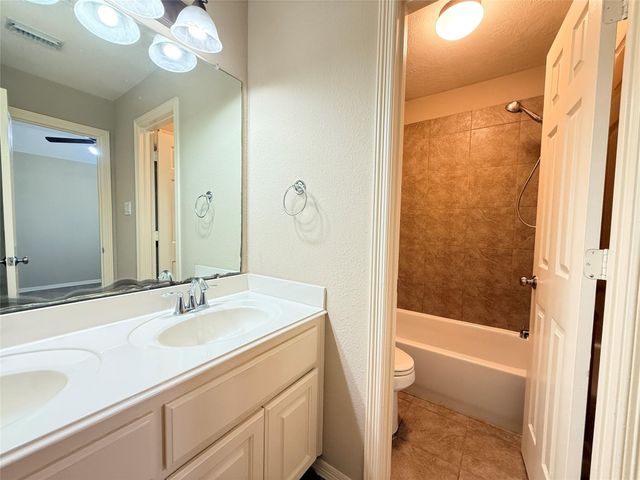 6123 Cameron Court, League City, TX 77573