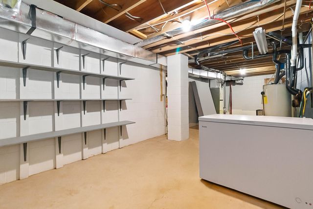 1466 Webb Ridge Road, Russell Springs, KY 42642