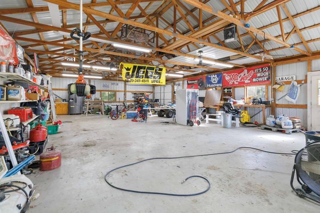 1466 Webb Ridge Road, Russell Springs, KY 42642