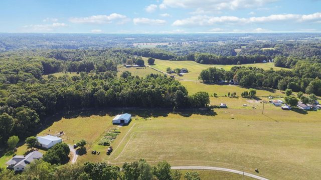 1466 Webb Ridge Road, Russell Springs, KY 42642