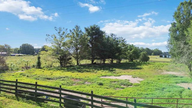 1466 Webb Ridge Road, Russell Springs, KY 42642