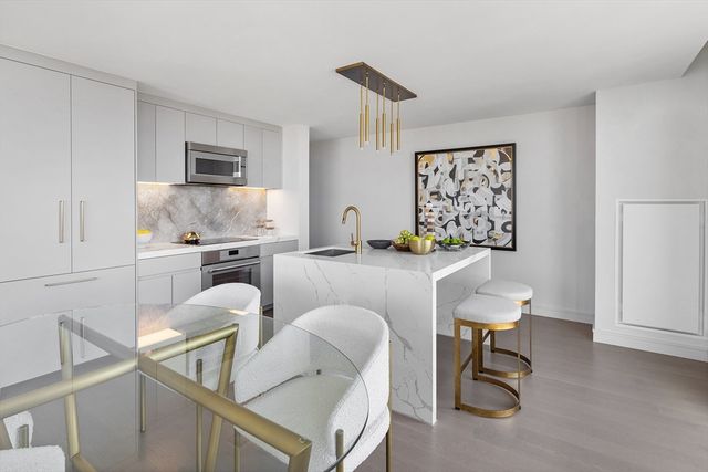 55 Lagrange St 1804, Boston, MA 02116