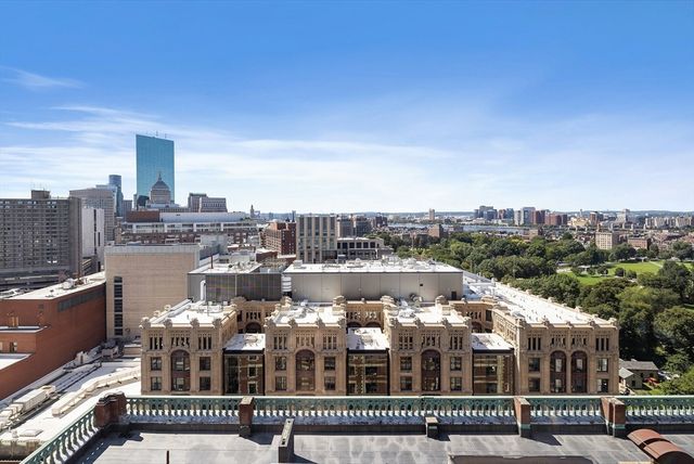 55 Lagrange St 1804, Boston, MA 02116