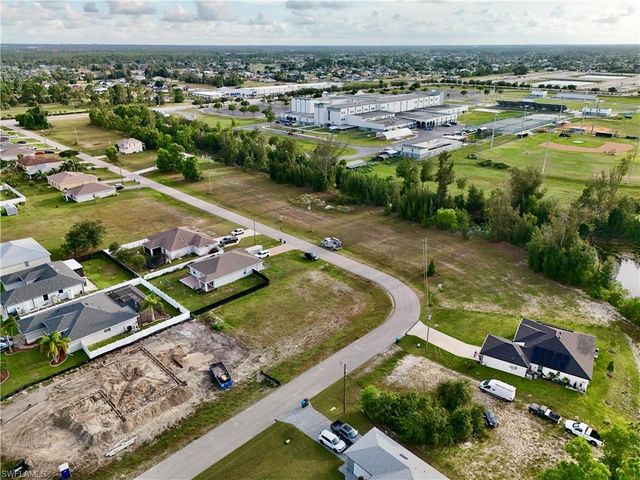 3829 NE 23rd AVE, Cape Coral, FL 33909