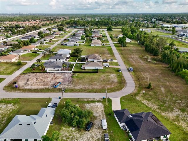 3829 NE 23rd AVE, Cape Coral, FL 33909