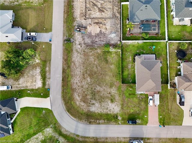 3829 NE 23rd AVE, Cape Coral, FL 33909