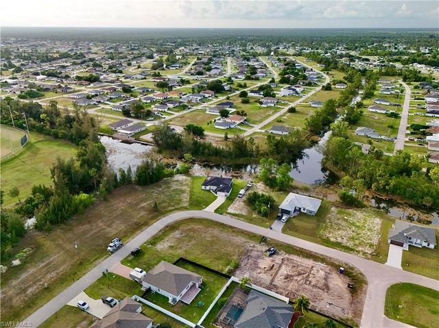 3829 NE 23rd AVE, Cape Coral, FL 33909