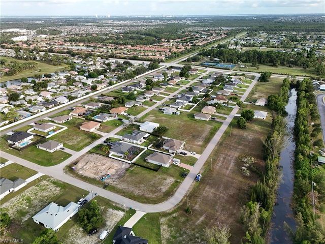 3829 NE 23rd AVE, Cape Coral, FL 33909