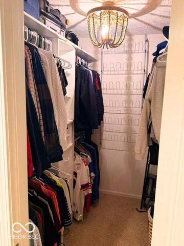 98 Lookout Ridge Drive, Columbus, IN 47201