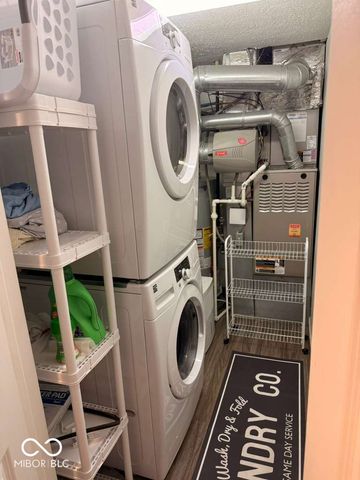 98 Lookout Ridge Drive, Columbus, IN 47201