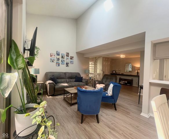 98 Lookout Ridge Drive, Columbus, IN 47201