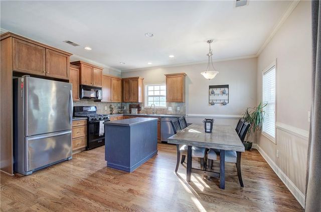 12 Prestwick NW Loop, Cartersville, GA 30120