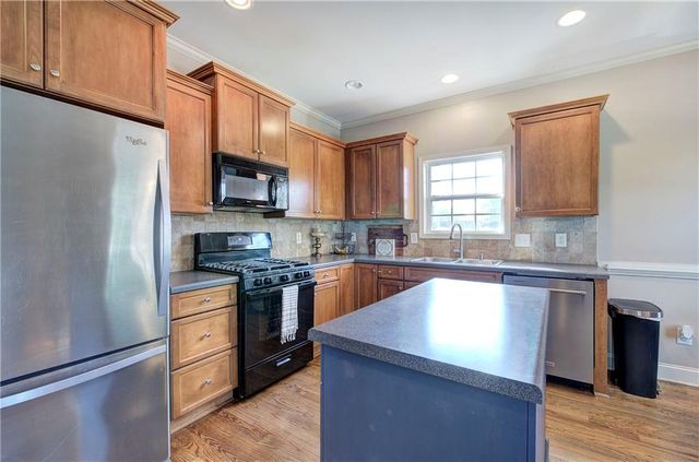 12 Prestwick NW Loop, Cartersville, GA 30120