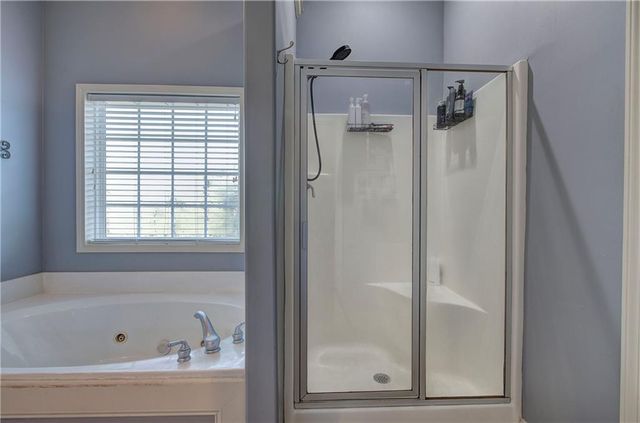 12 Prestwick NW Loop, Cartersville, GA 30120