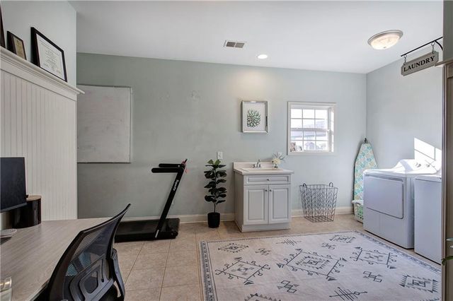 12 Prestwick NW Loop, Cartersville, GA 30120