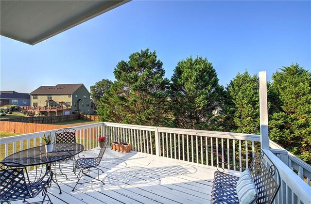 12 Prestwick NW Loop, Cartersville, GA 30120