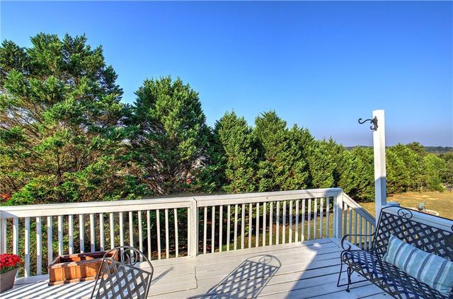 12 Prestwick NW Loop, Cartersville, GA 30120