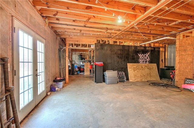12 Prestwick NW Loop, Cartersville, GA 30120