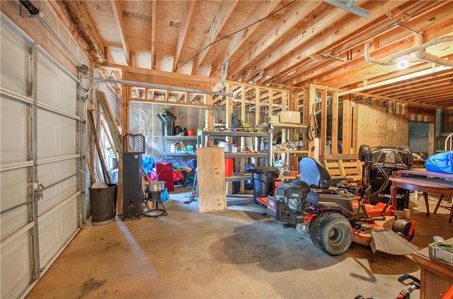 12 Prestwick NW Loop, Cartersville, GA 30120