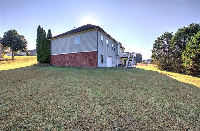 12 Prestwick NW Loop, Cartersville, GA 30120