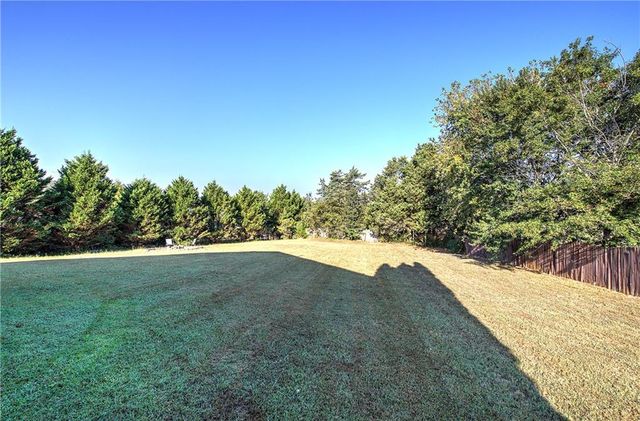 12 Prestwick NW Loop, Cartersville, GA 30120