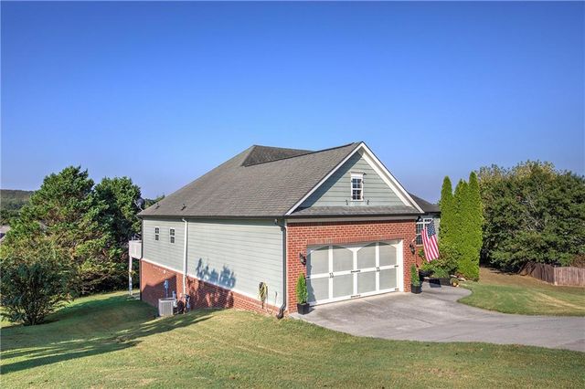 12 Prestwick NW Loop, Cartersville, GA 30120