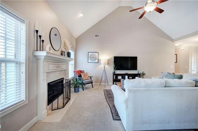 12 Prestwick NW Loop, Cartersville, GA 30120