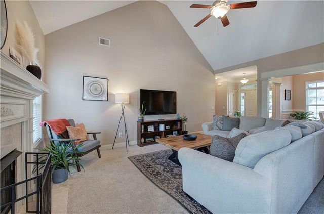12 Prestwick NW Loop, Cartersville, GA 30120