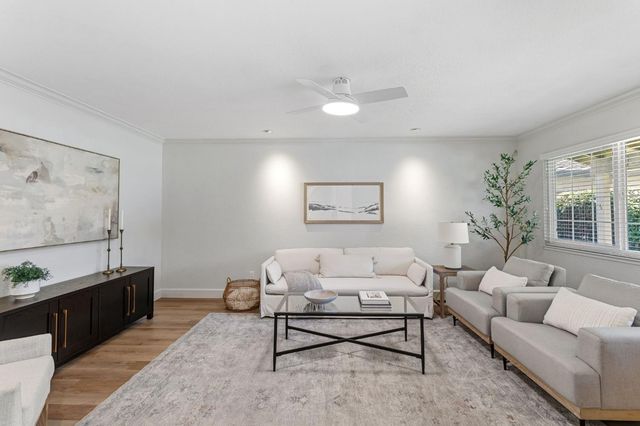1213 Lexington Dr, Modesto, CA 95350