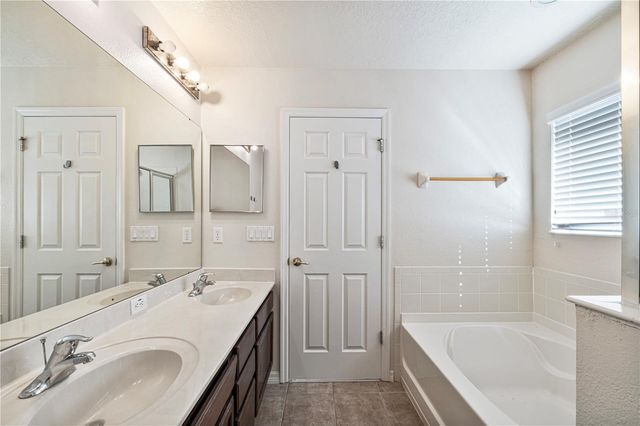 8480 LEELAND ARCHER BOULEVARD, Orlando, FL 32836
