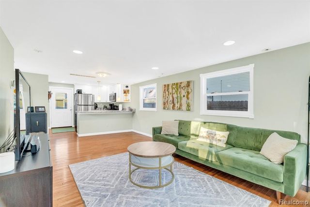 2149 Glenwood Court, Brooklyn, MI 49230