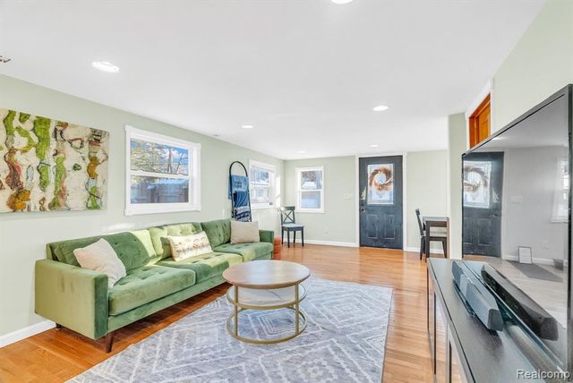 2149 Glenwood Court, Brooklyn, MI 49230