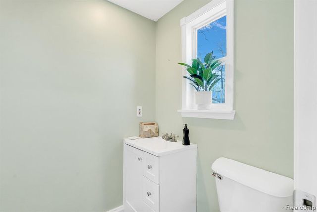 2149 Glenwood Court, Brooklyn, MI 49230