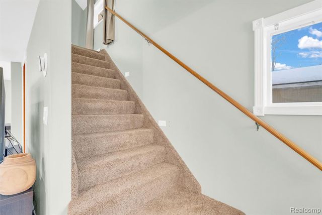 2149 Glenwood Court, Brooklyn, MI 49230