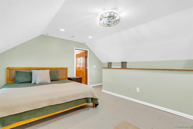 2149 Glenwood Court, Brooklyn, MI 49230