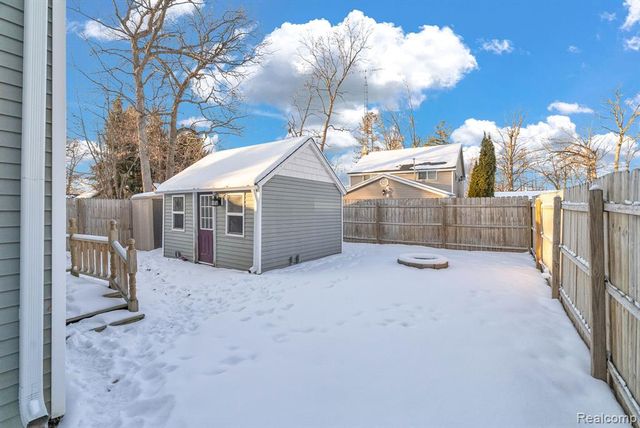 2149 Glenwood Court, Brooklyn, MI 49230