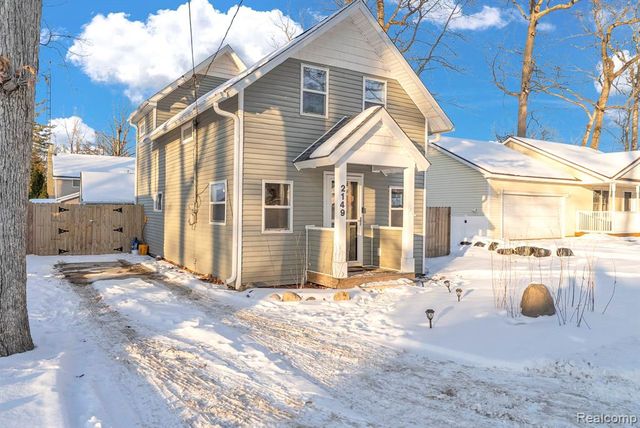 2149 Glenwood Court, Brooklyn, MI 49230