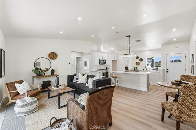 1639 W Hill Avenue, Fullerton, CA 92833