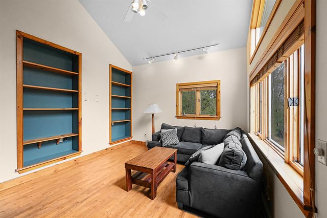 209 County Farm Road, Cambridge, VT 05444