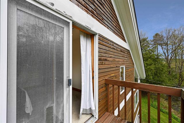 209 County Farm Road, Cambridge, VT 05444