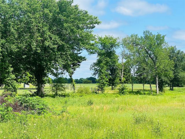 565 C R 2131, Telephone, TX 75488