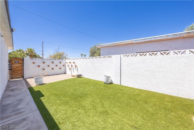 1310 Eastwood Drive, Las Vegas, NV 89104
