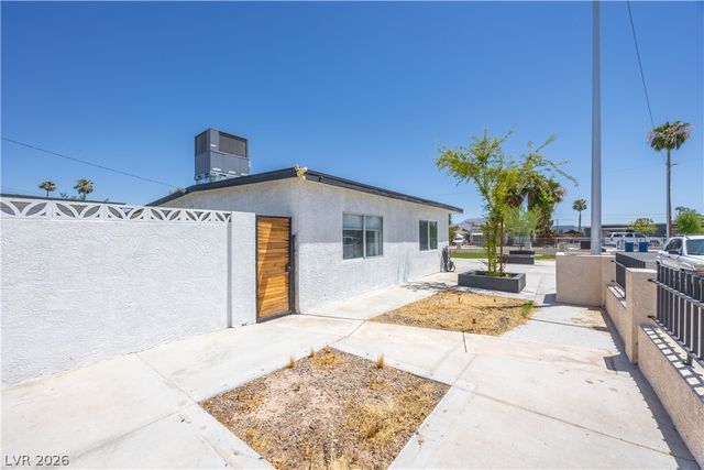 1310 Eastwood Drive, Las Vegas, NV 89104